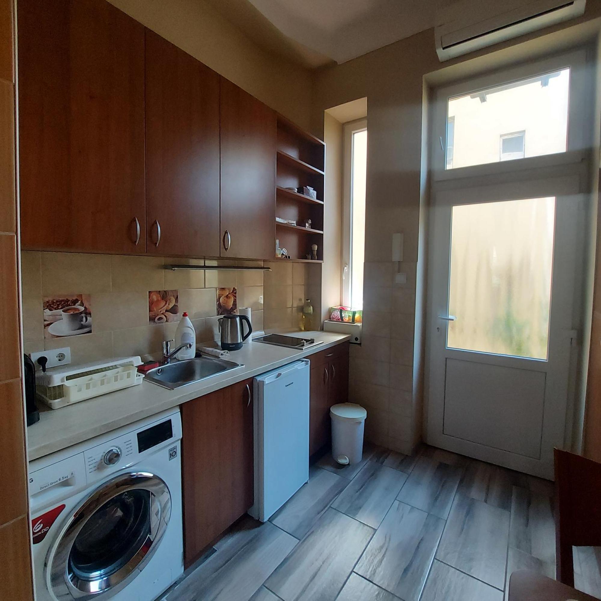 Cute Apartment Close To The Center Budapest Esterno foto
